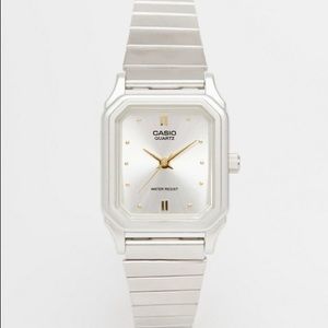 Casio LQ 400D 7AEF vintage style watch